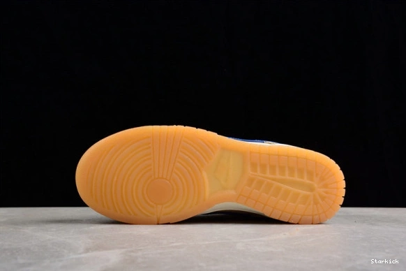 Montreal DZ4853-200 Sesame Low Nike Bagel Dunk 1019